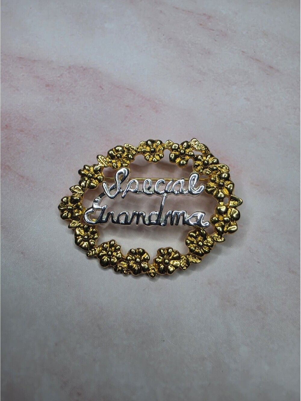 Vintage Speacial Grandma Brooch Pin Gold Silver Tone Two Tone Floral Oval